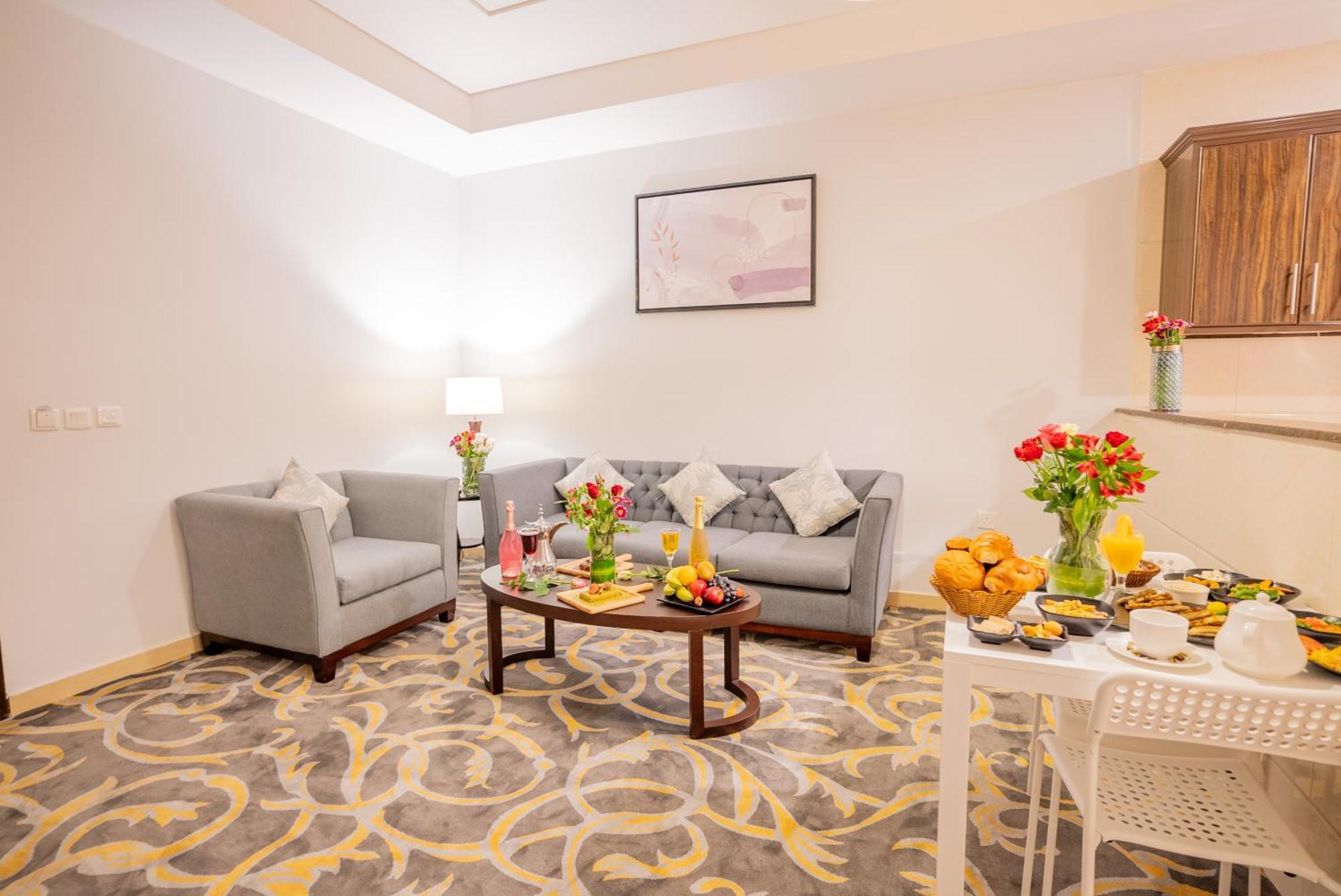 Laten Suites Al Naseem เจดดาห์ ภายนอก รูปภาพ